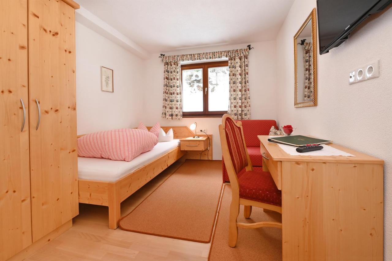 Hotel Montabella Schruns Eksteriør billede